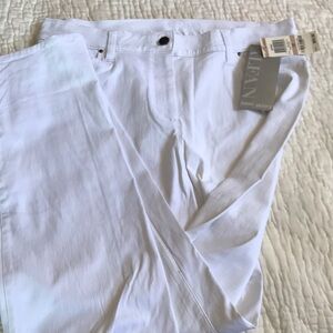 Alfani skinny jeans bright white nwt